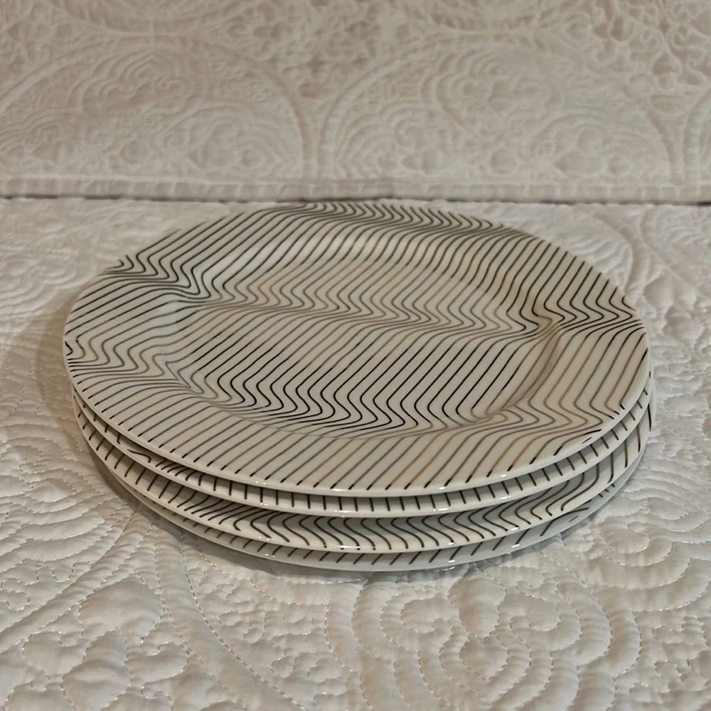 Pier 1 porcelain plates, set‎ of 17